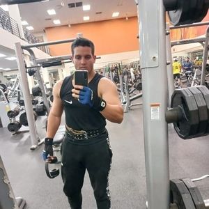 Meet your Posher, Robert milan